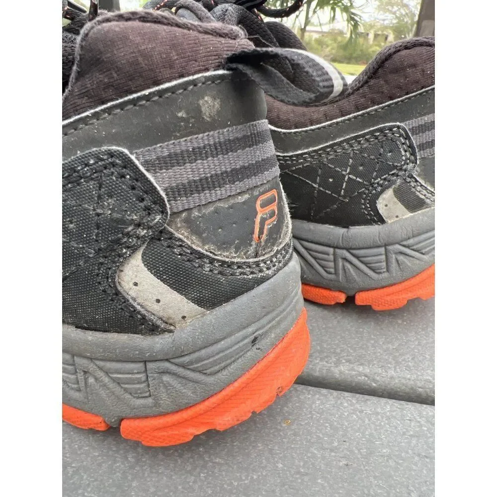 Fila features men